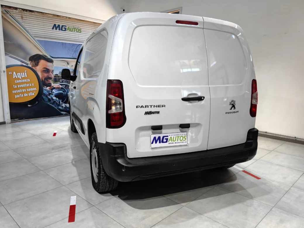 imagen 0 de vehiculo con id 2100